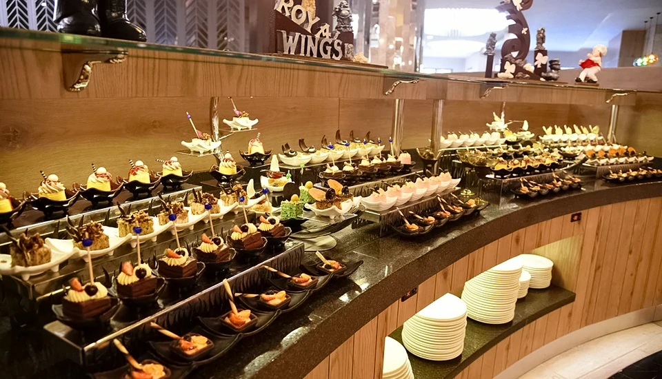 هتل رویال وینگز لارا آنتالیا